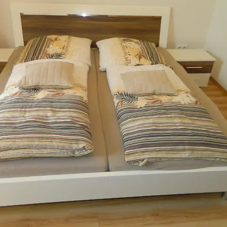 Gaestehaus Borniger 3* Gau-Weinheim